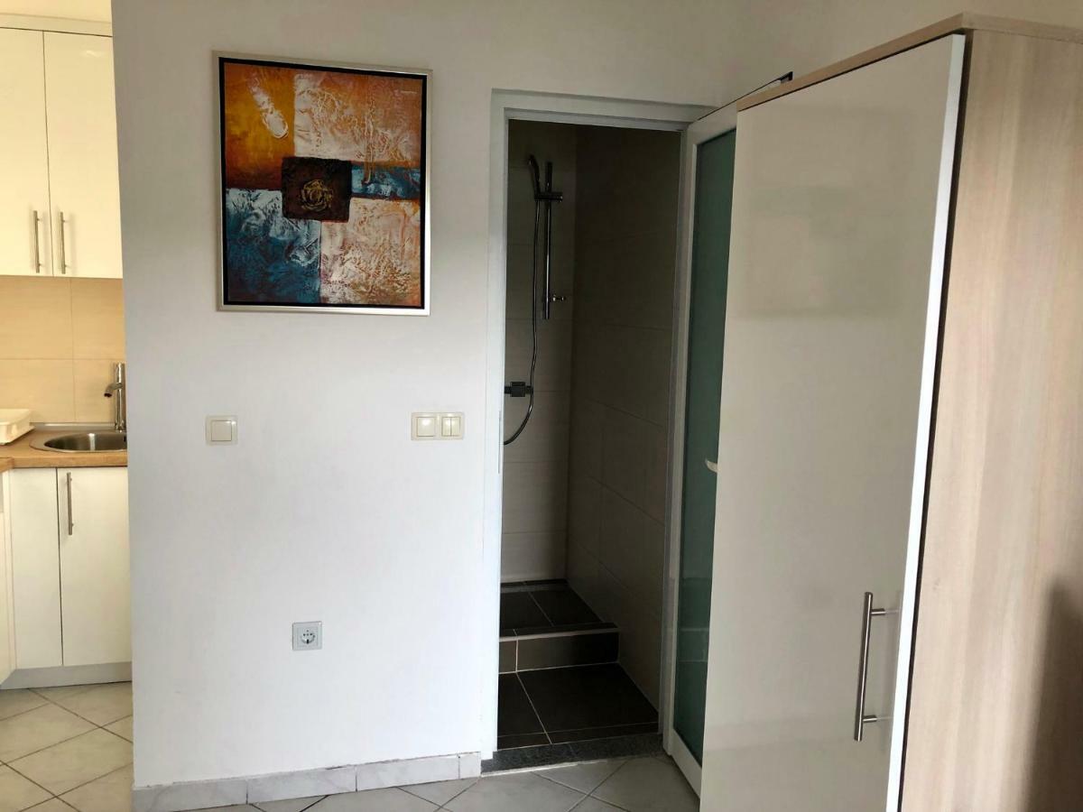 Apartments Lukrecia Неум Екстер'єр фото