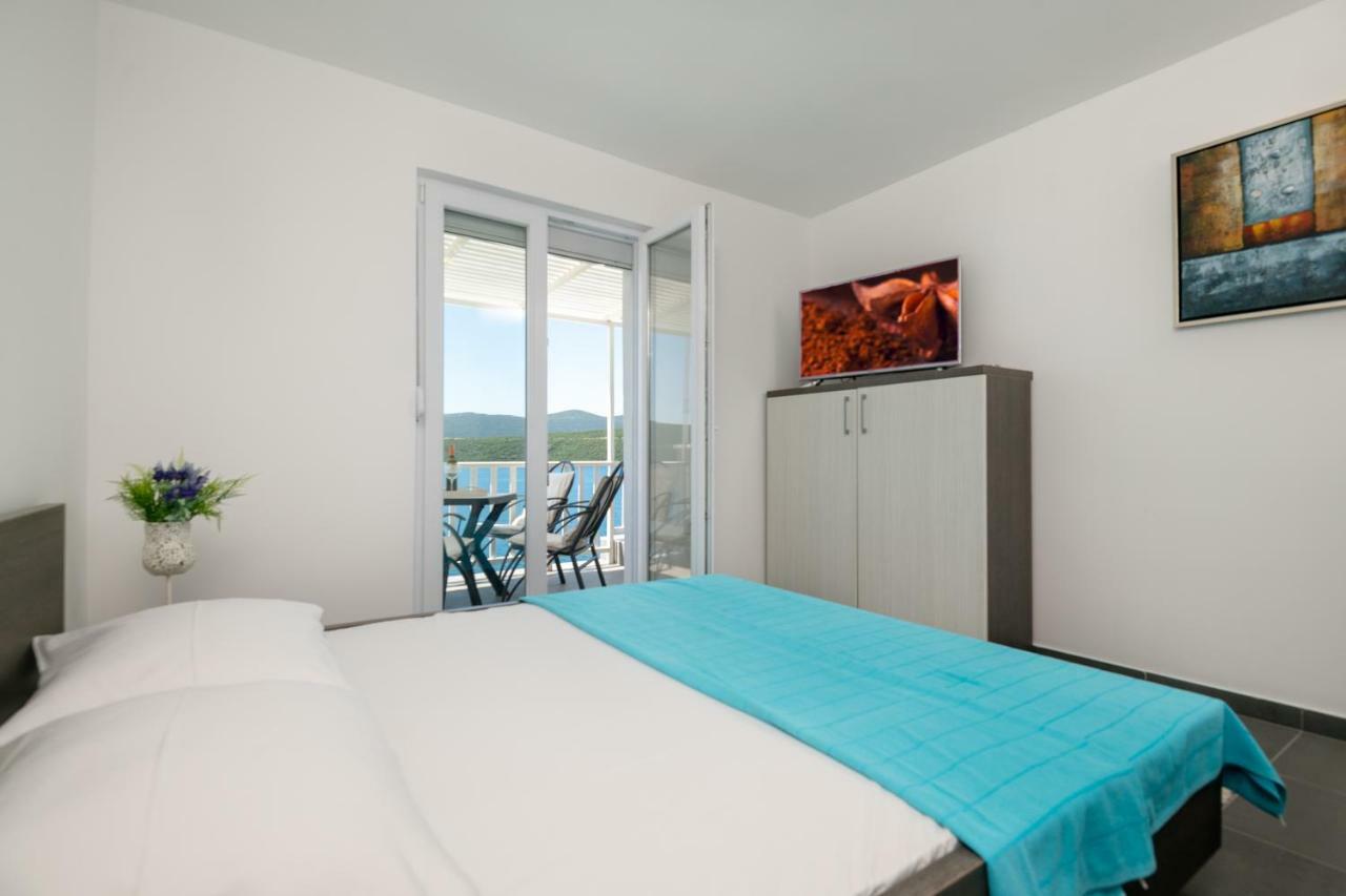 Apartments Lukrecia Неум Екстер'єр фото