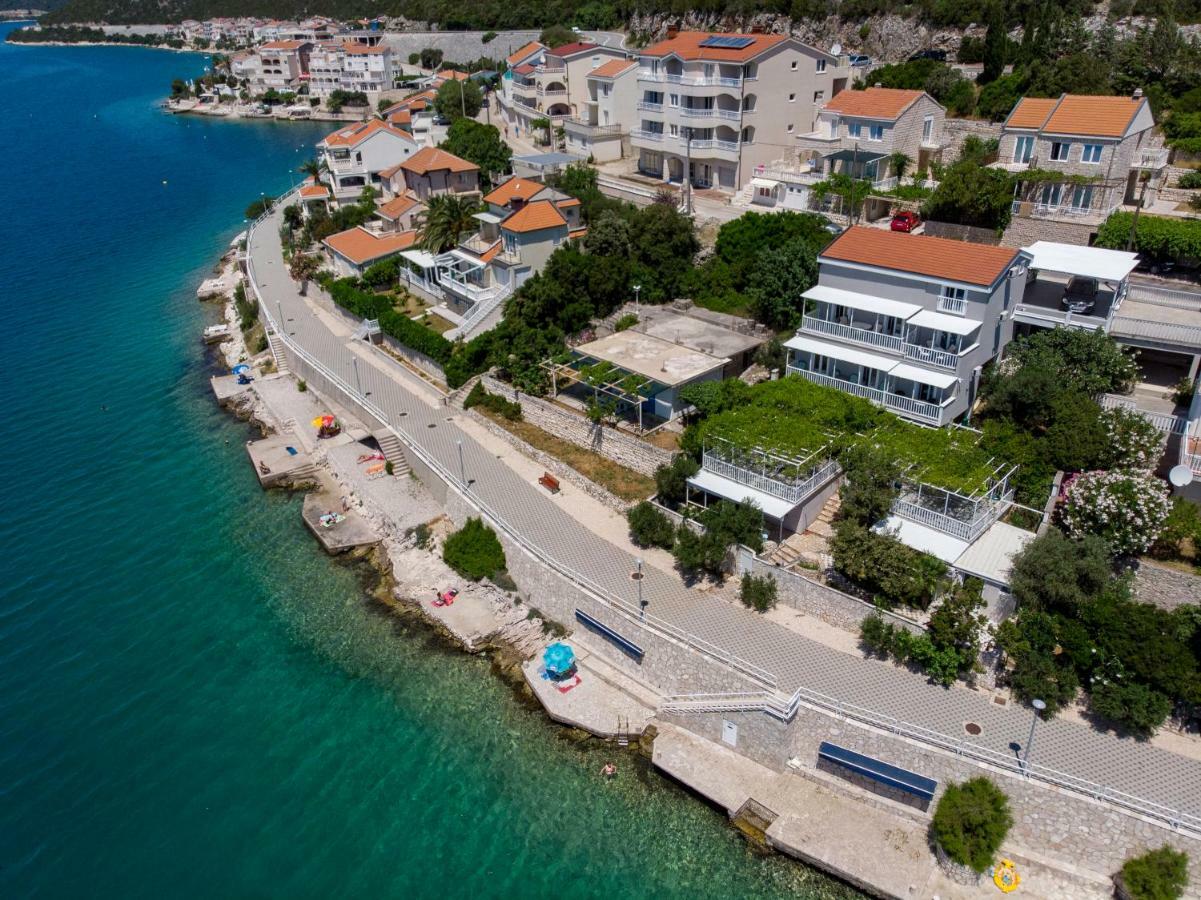 Apartments Lukrecia Неум Екстер'єр фото