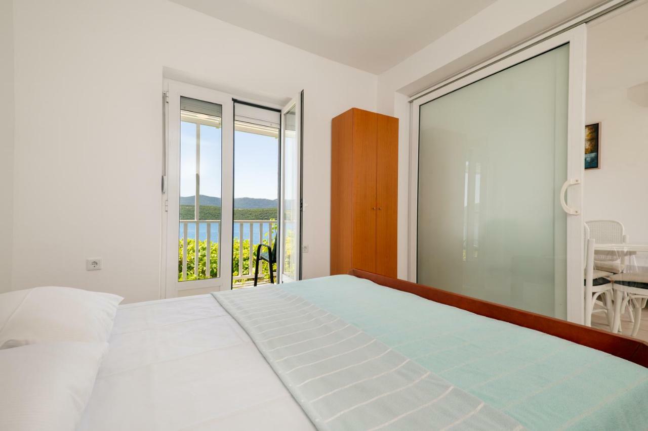 Apartments Lukrecia Неум Екстер'єр фото