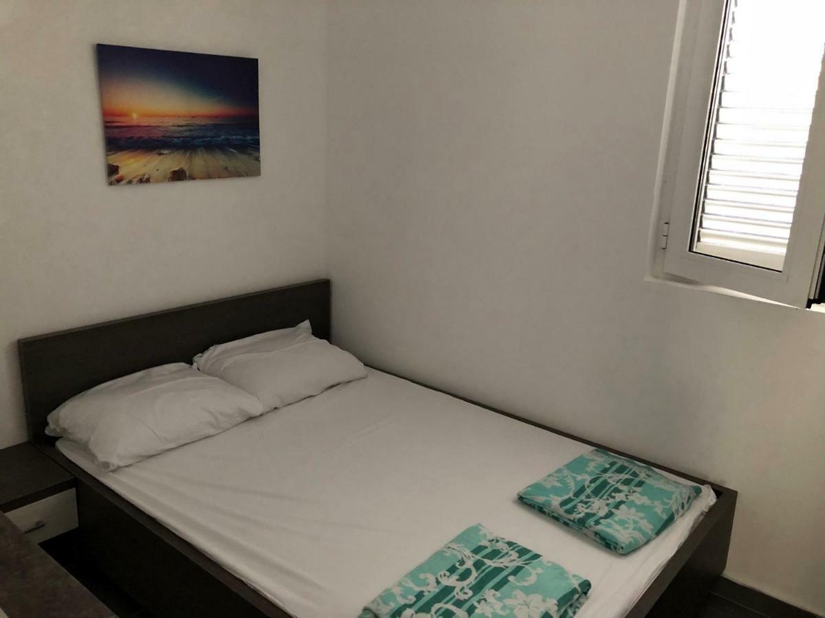 Apartments Lukrecia Неум Екстер'єр фото